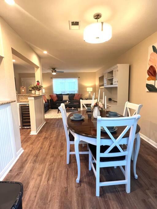 Lovely 2 Bedroom/2 Bath Houston, Heights/Galleria Esterno foto